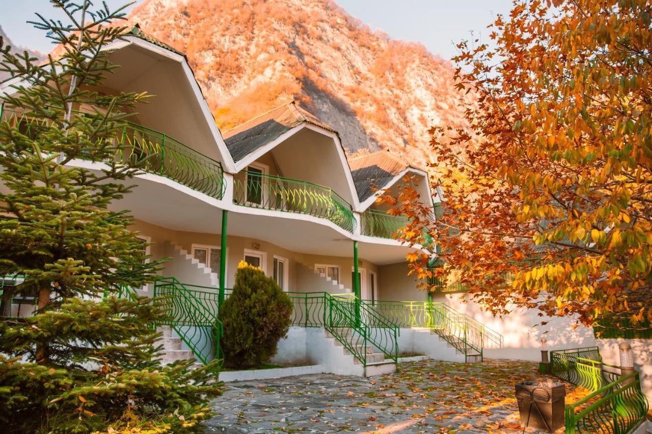 Yurd Hotel Гах Экстерьер фото